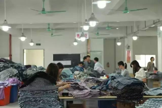 188金宝搏在线登录宁波首富的服装厂一年净赚45亿；纺服外贸龙头去年营收307亿